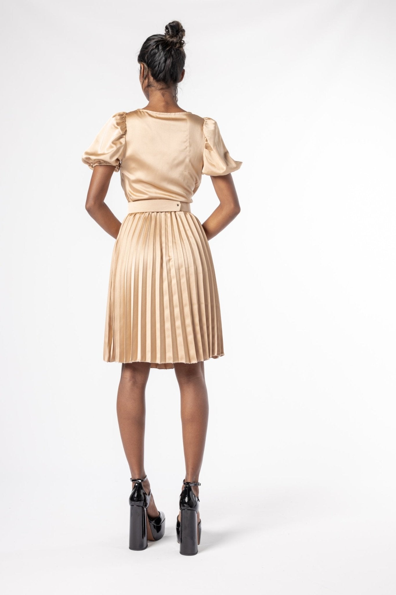Serénité Belted Dress - Beige - House of Banke